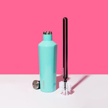 bottle-brush-i3 accessories_bottlebrush_lifestyle.jpg