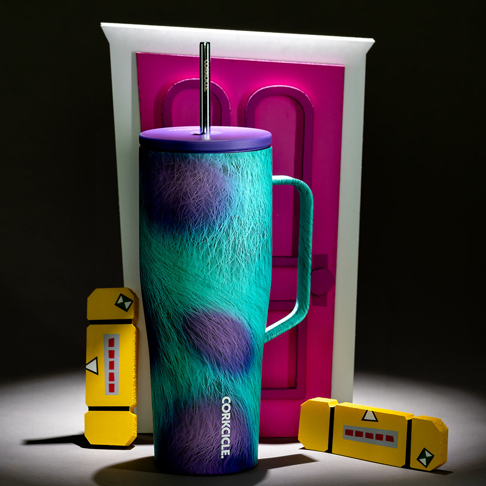 disney-pixar-cold-cup-xl-j5 MonstersInc-Lifestyle-PDP2.jpg